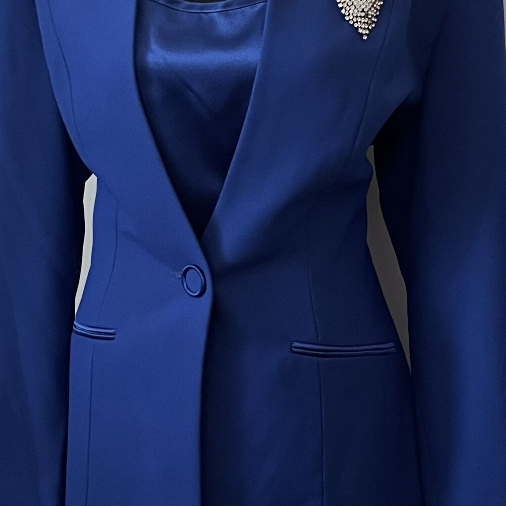 Caramia 3-Piece Blue Crepe Skirt Suit Size 14 Classic Church Career Formal Suit - Picture 3 of 6